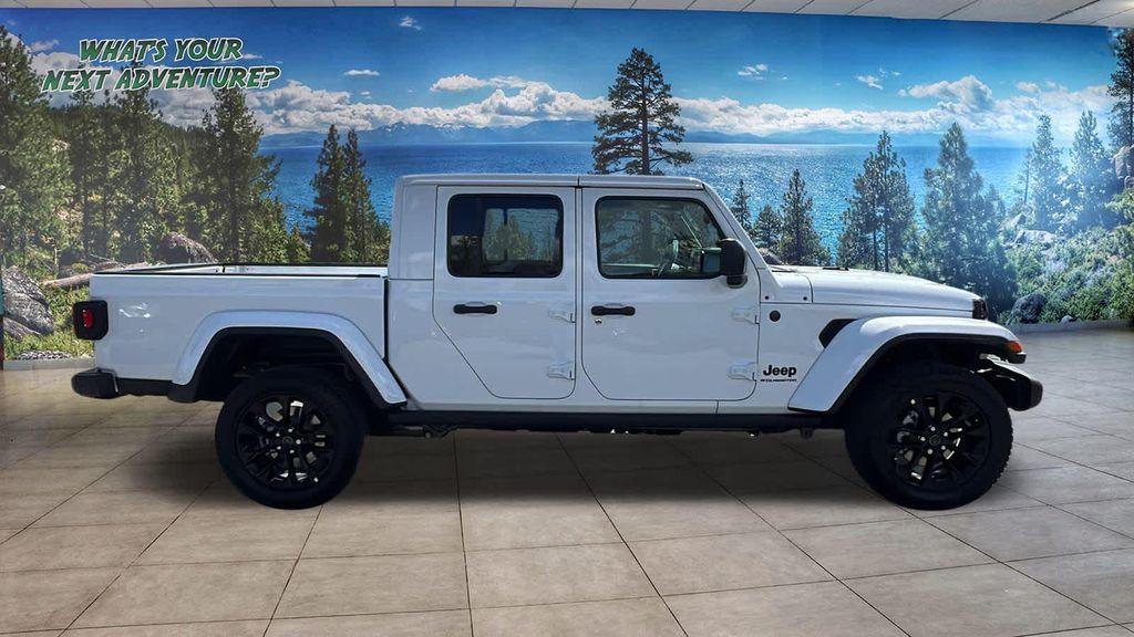 new 2025 Jeep Gladiator car, priced at $41,300