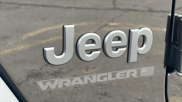 new 2025 Jeep Wrangler car, priced at $55,980