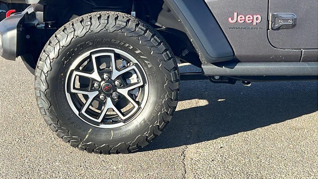 new 2026 Jeep Wrangler car, priced at $48,041