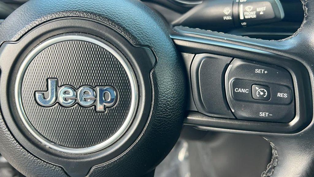 used 2022 Jeep Gladiator car, priced at $34,980
