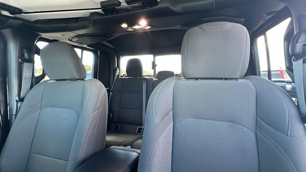 used 2022 Jeep Gladiator car, priced at $34,980
