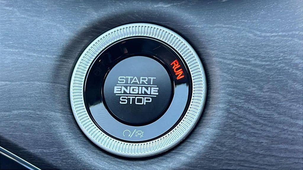 new 2025 Jeep Grand Cherokee L car, priced at $54,800