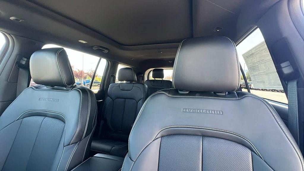 new 2025 Jeep Grand Cherokee L car, priced at $54,800