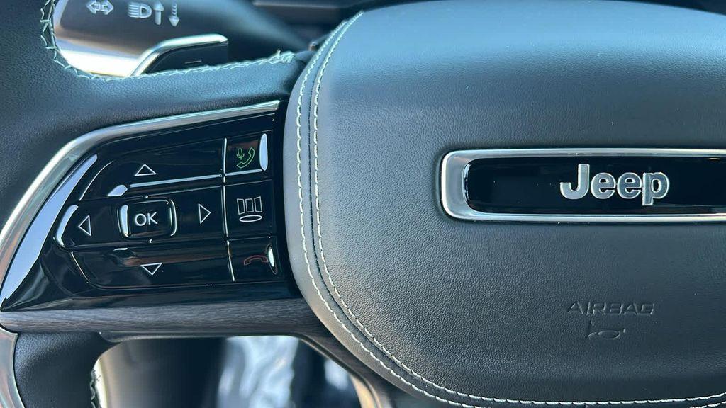 new 2025 Jeep Grand Cherokee L car, priced at $54,800