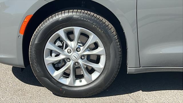 new 2025 Chrysler Pacifica car, priced at $48,103