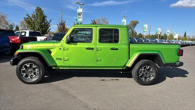new 2025 Jeep Gladiator car, priced at $47,650