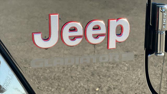 new 2025 Jeep Gladiator car, priced at $59,780