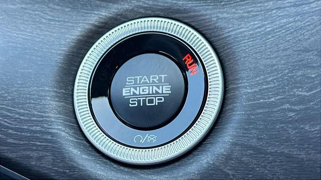 new 2025 Jeep Grand Cherokee L car, priced at $50,000