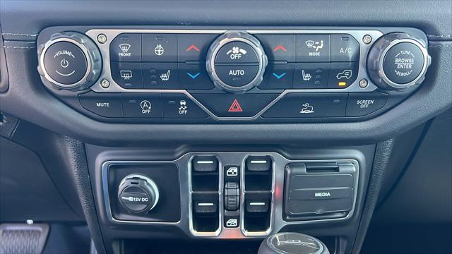 new 2025 Jeep Gladiator car, priced at $69,970