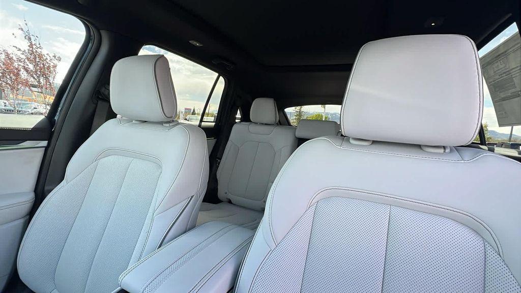 new 2025 Jeep Wagoneer S car, priced at $51,250