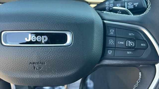 new 2025 Jeep Grand Cherokee car, priced at $51,000