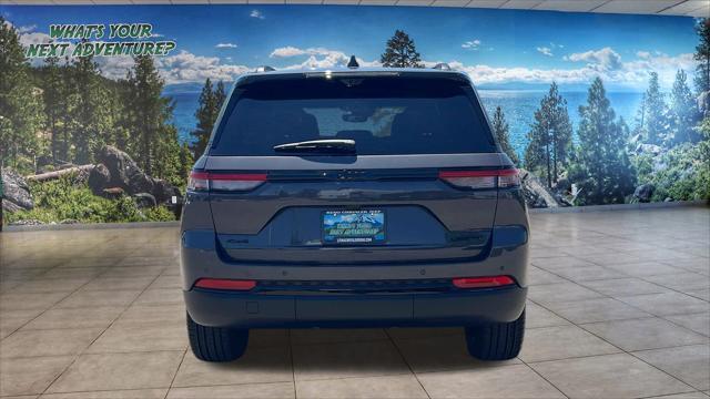 new 2025 Jeep Grand Cherokee car, priced at $51,000