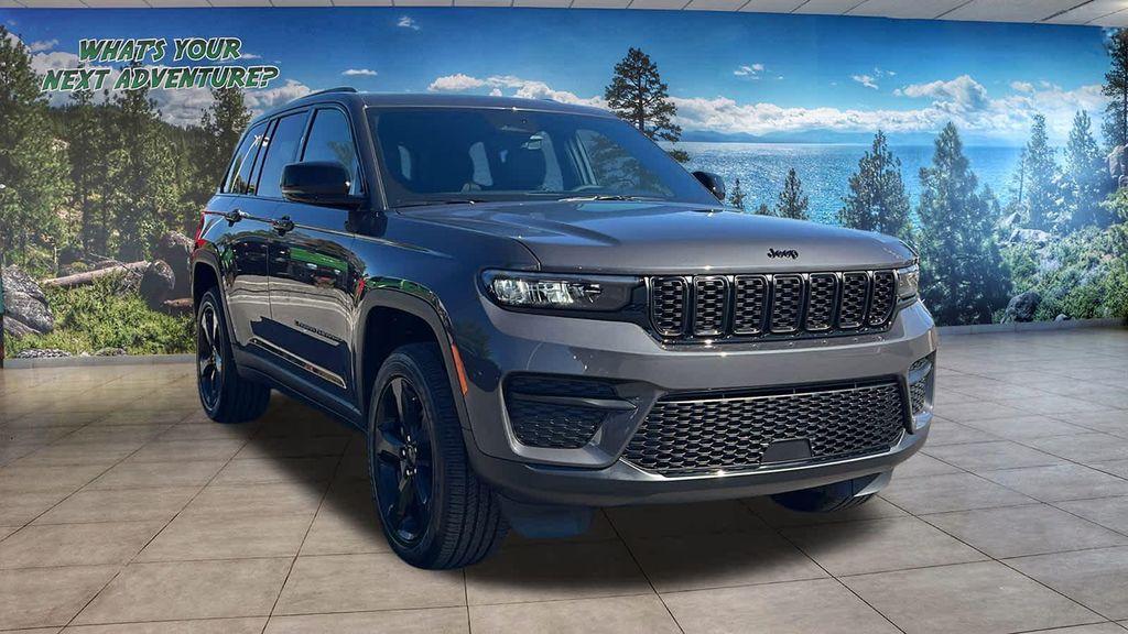 new 2025 Jeep Grand Cherokee car, priced at $42,650