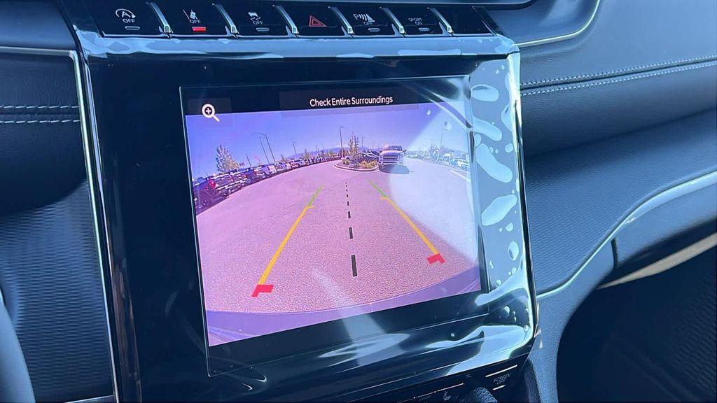 new 2025 Jeep Grand Cherokee car, priced at $42,650