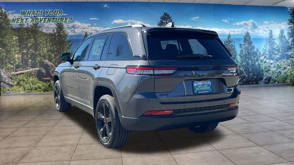 new 2025 Jeep Grand Cherokee car, priced at $42,650
