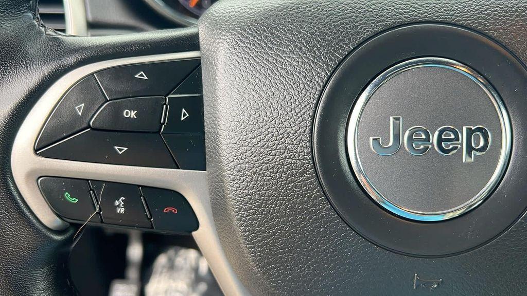 used 2022 Jeep Grand Cherokee car, priced at $27,980