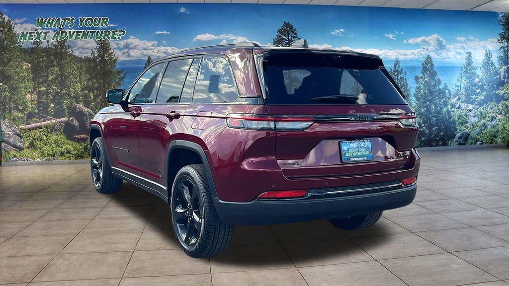 new 2025 Jeep Grand Cherokee car, priced at $56,180