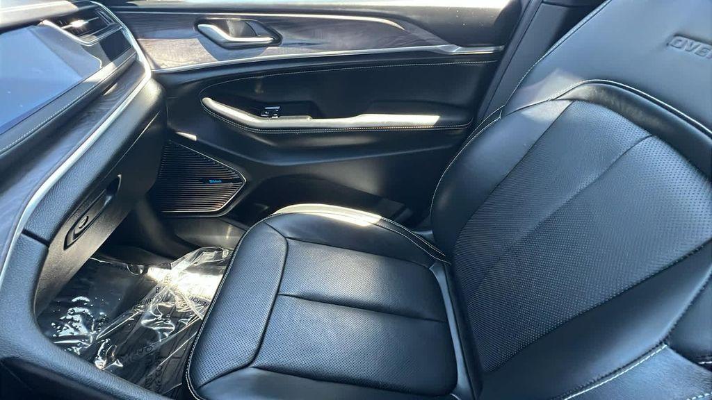 used 2023 Jeep Grand Cherokee car, priced at $38,380