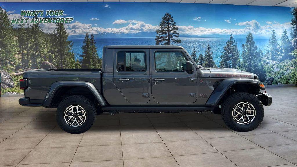 new 2025 Jeep Gladiator car, priced at $49,914