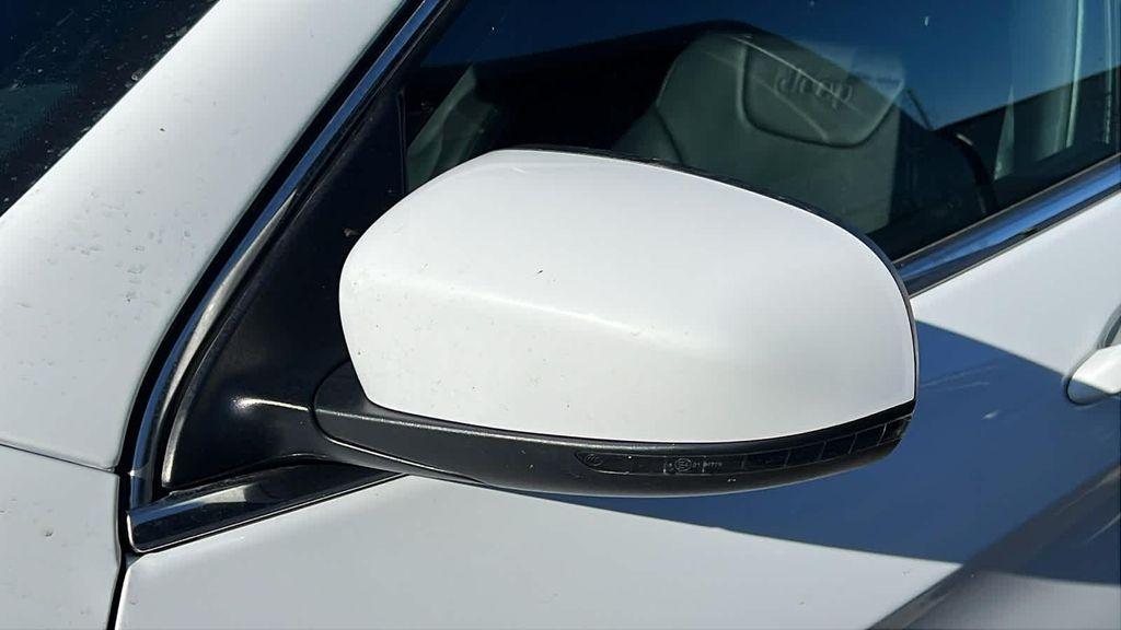 used 2021 Jeep Cherokee car, priced at $23,980