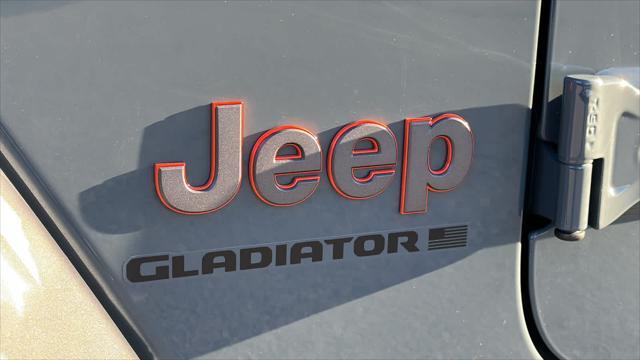 new 2025 Jeep Gladiator car, priced at $54,980