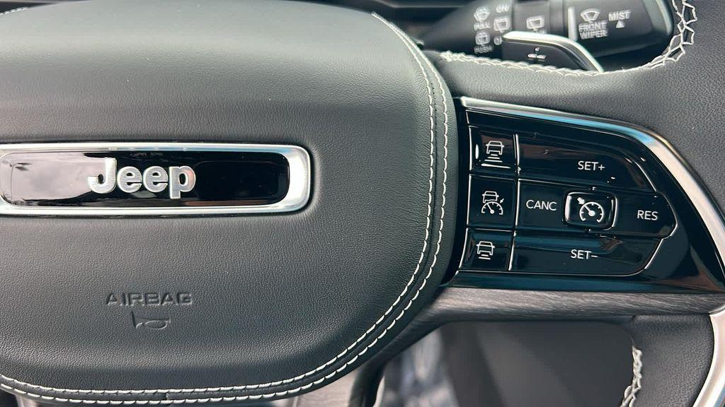 new 2025 Jeep Grand Cherokee L car, priced at $52,923