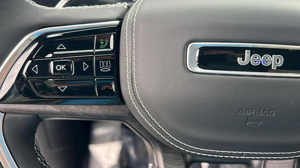 new 2025 Jeep Grand Cherokee L car, priced at $52,923