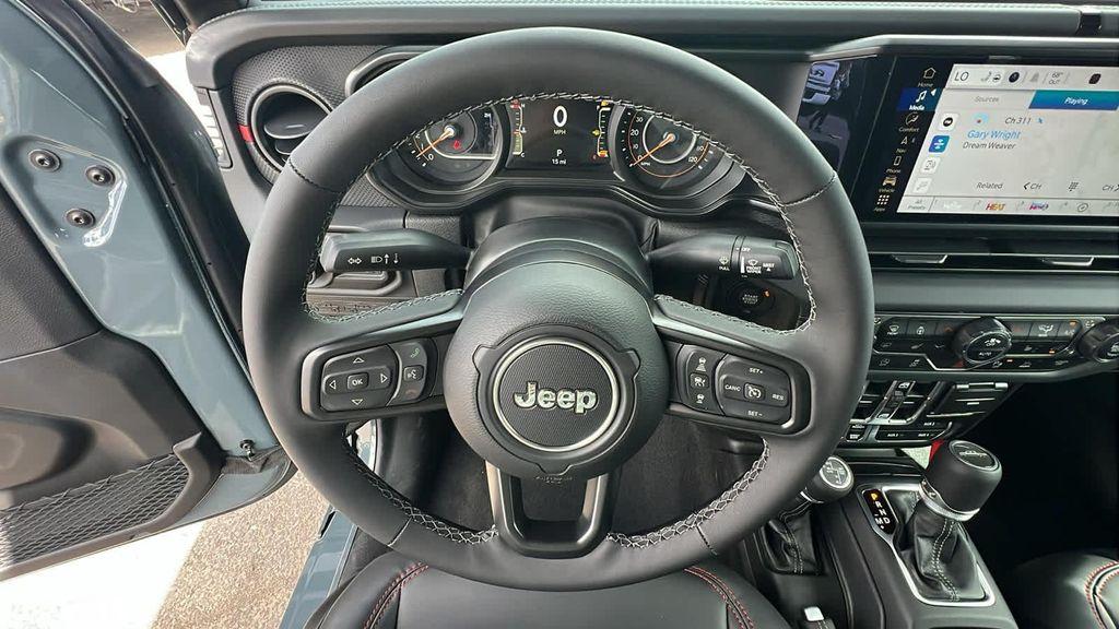 new 2025 Jeep Gladiator car, priced at $51,914