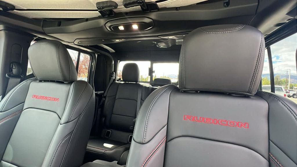 new 2025 Jeep Gladiator car, priced at $51,914