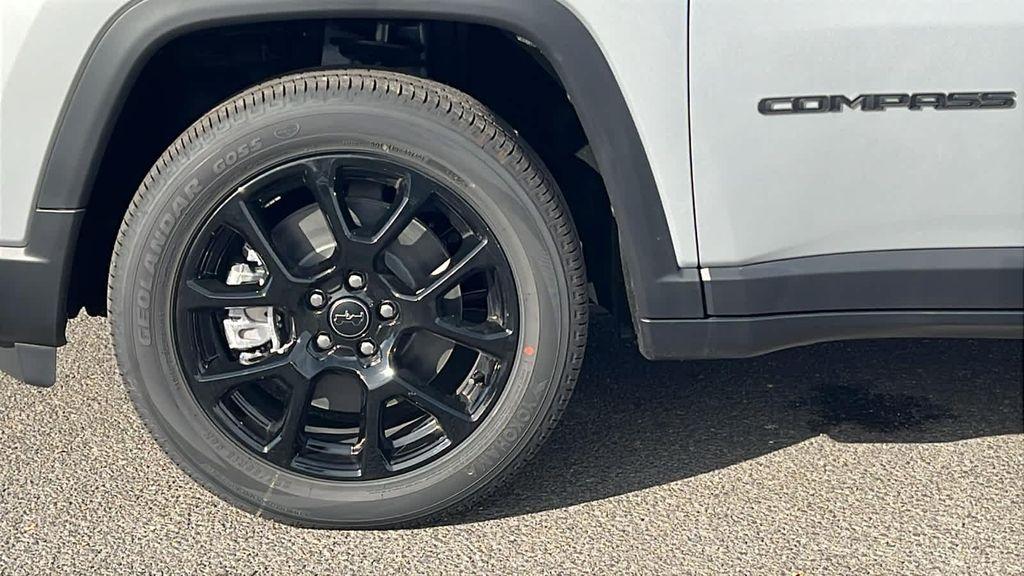 new 2026 Jeep Compass car, priced at $30,209