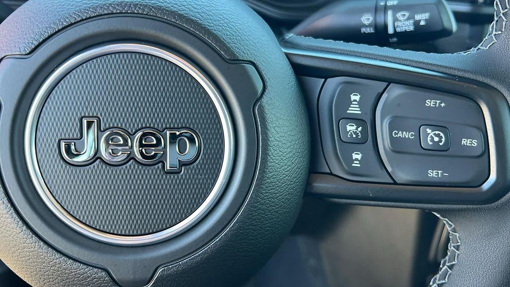 new 2025 Jeep Gladiator car, priced at $66,605