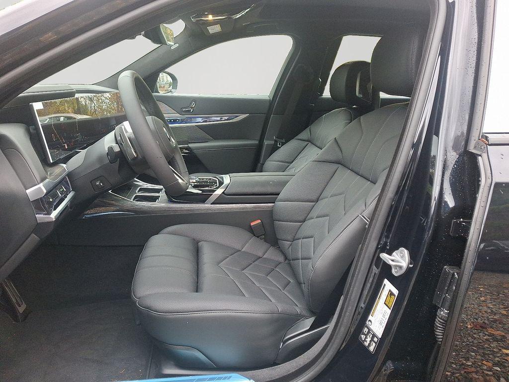new 2025 BMW 760 car, priced at $133,175