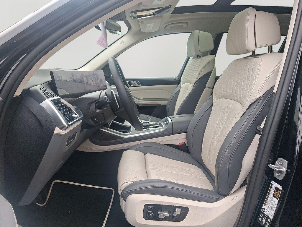used 2025 BMW X7 car, priced at $82,500