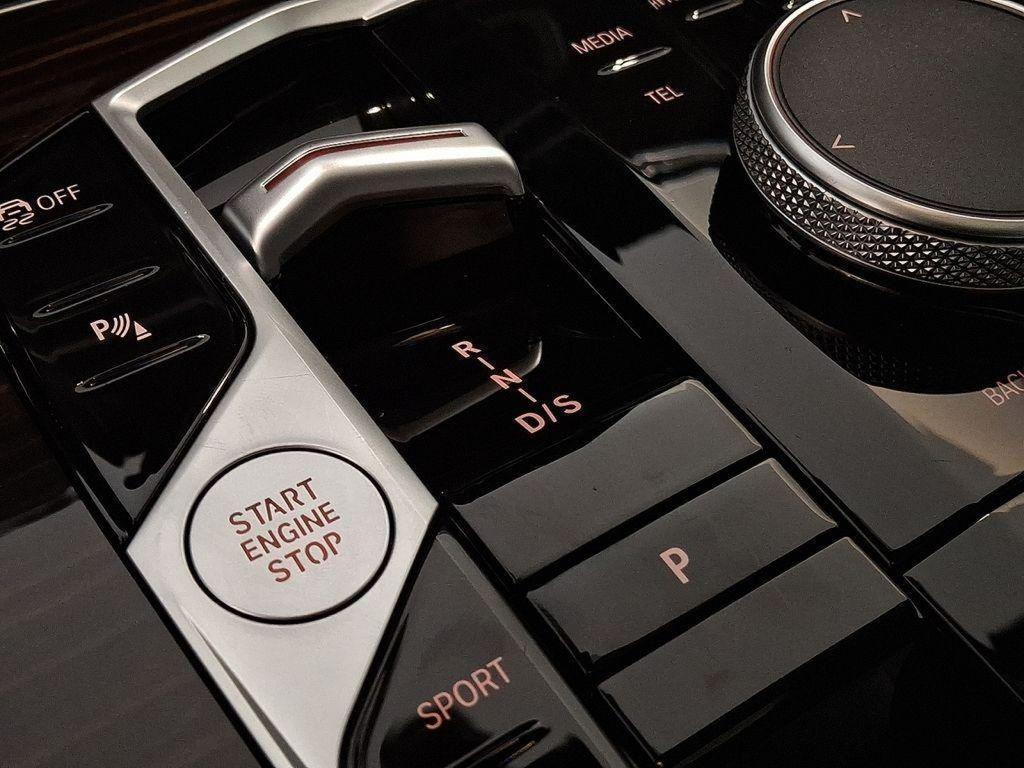 used 2025 BMW X7 car, priced at $77,000