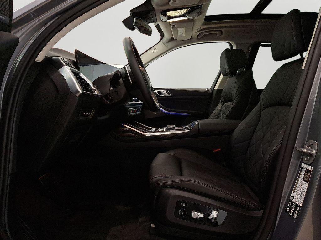 used 2025 BMW X7 car, priced at $77,000