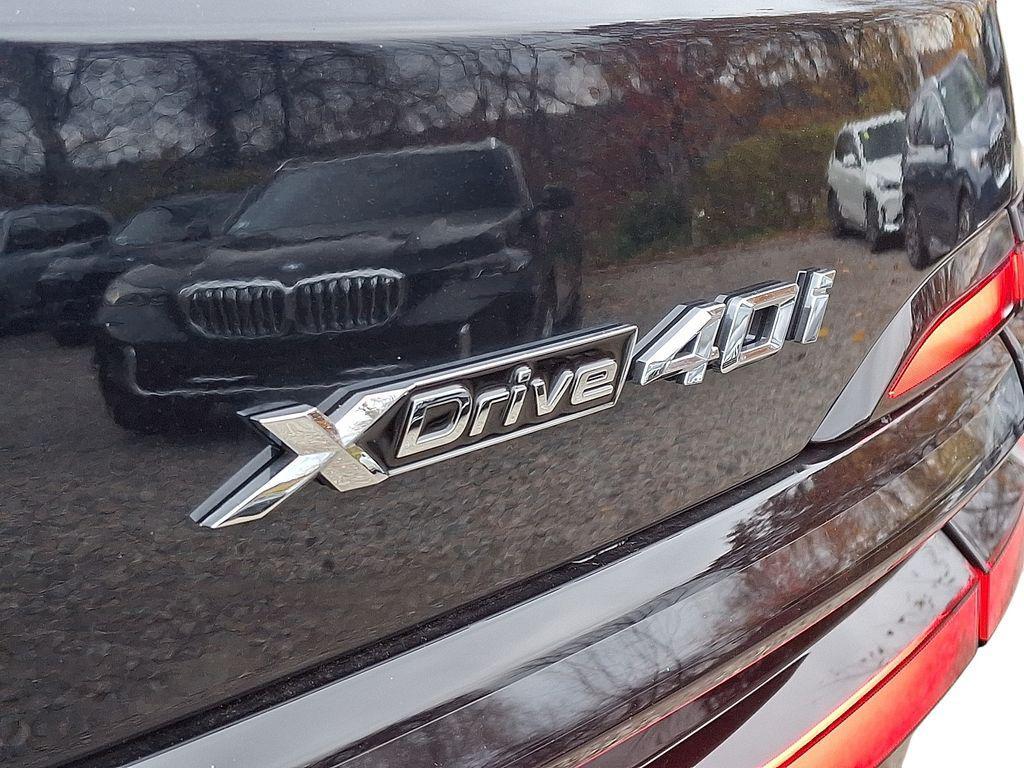 new 2026 BMW X7 car, priced at $95,715