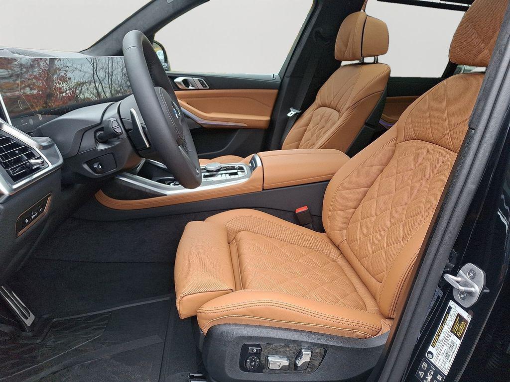 new 2026 BMW X7 car, priced at $95,715
