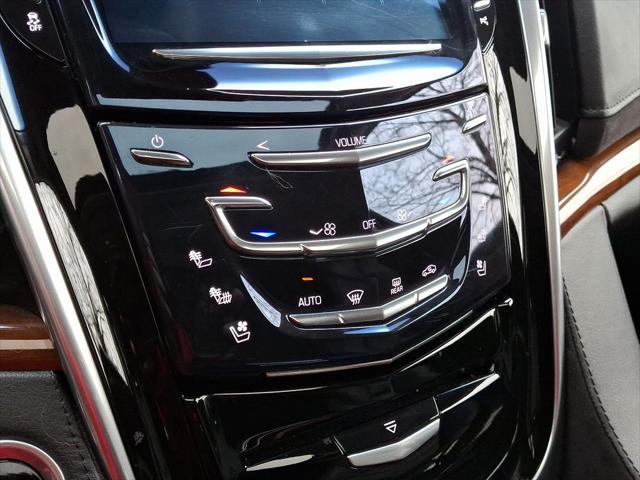 used 2019 Cadillac Escalade ESV car, priced at $35,174