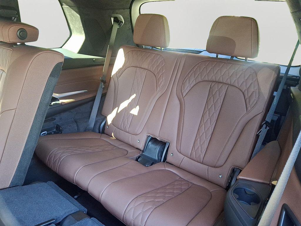 new 2026 BMW X7 car, priced at $121,875