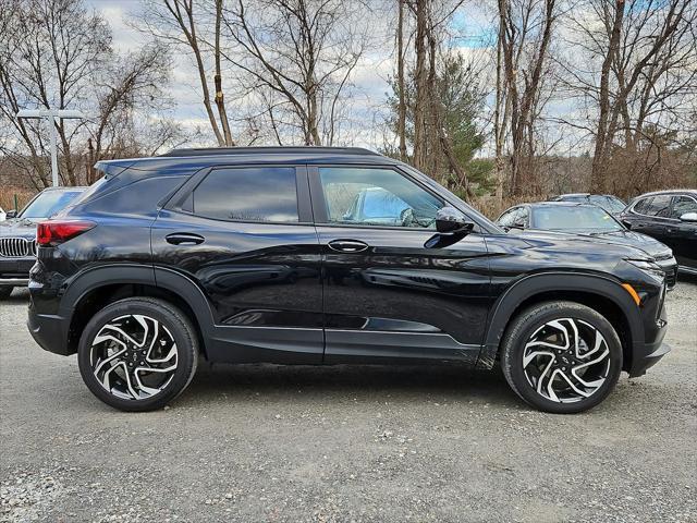 used 2025 Chevrolet TrailBlazer car, priced at $30,200