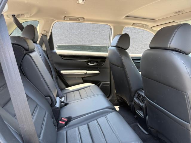 used 2024 Honda CR-V car, priced at $30,999