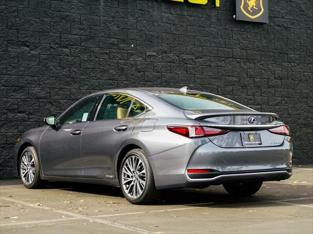 used 2020 Lexus ES 300h car, priced at $31,499