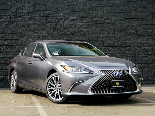 used 2020 Lexus ES 300h car, priced at $31,499