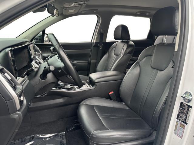 used 2023 Kia Sorento car, priced at $29,899