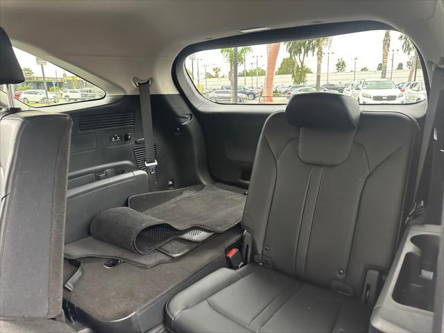 used 2023 Kia Sorento car, priced at $29,899
