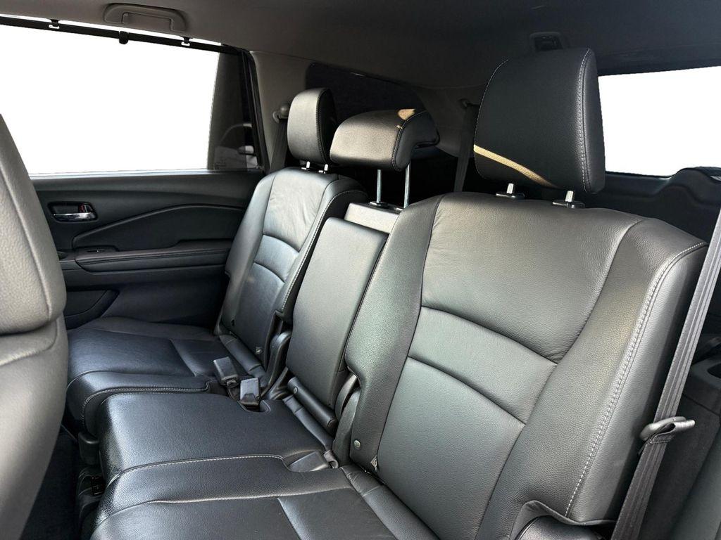 used 2022 Honda Pilot car, priced at $27,999