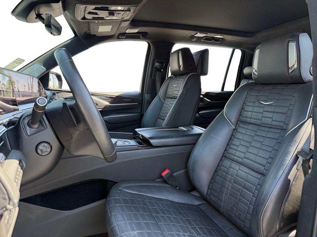 used 2022 Cadillac Escalade ESV car, priced at $69,599