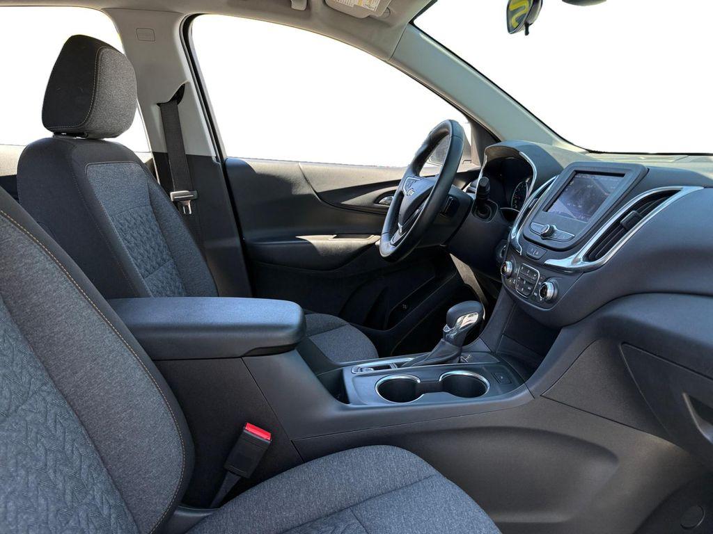 used 2024 Chevrolet Equinox car, priced at $19,299