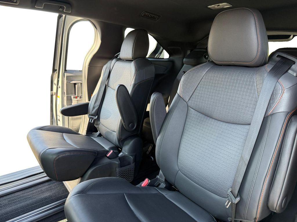 used 2022 Toyota Sienna car, priced at $43,899