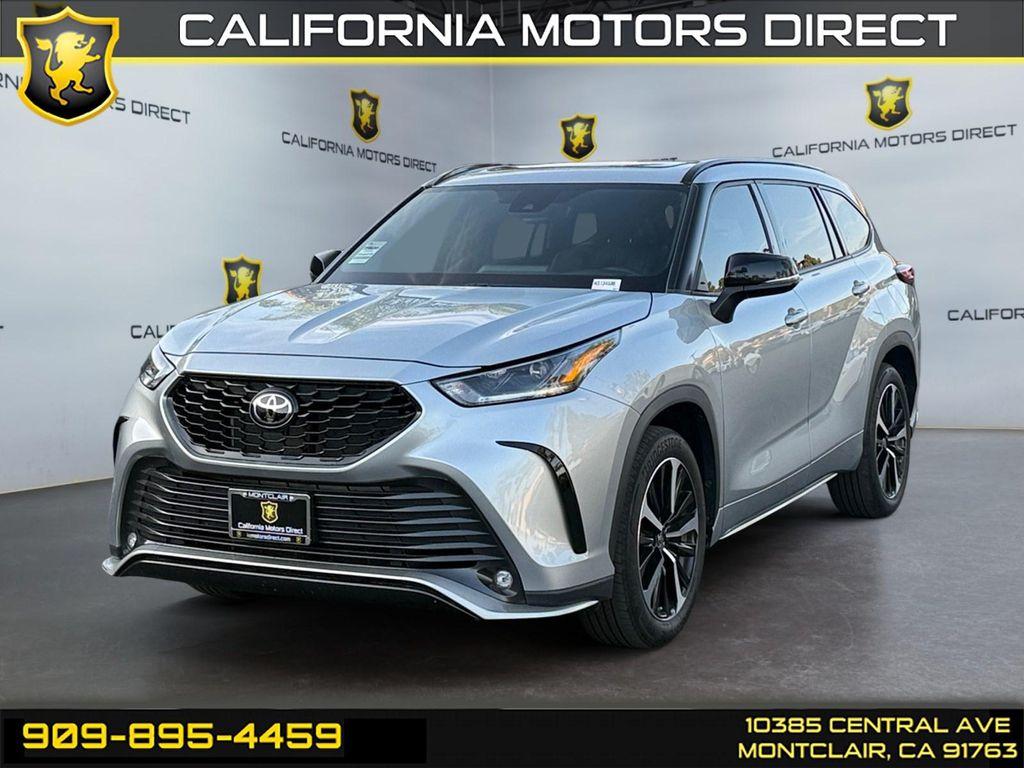 used 2022 Toyota Highlander car, priced at $33,999